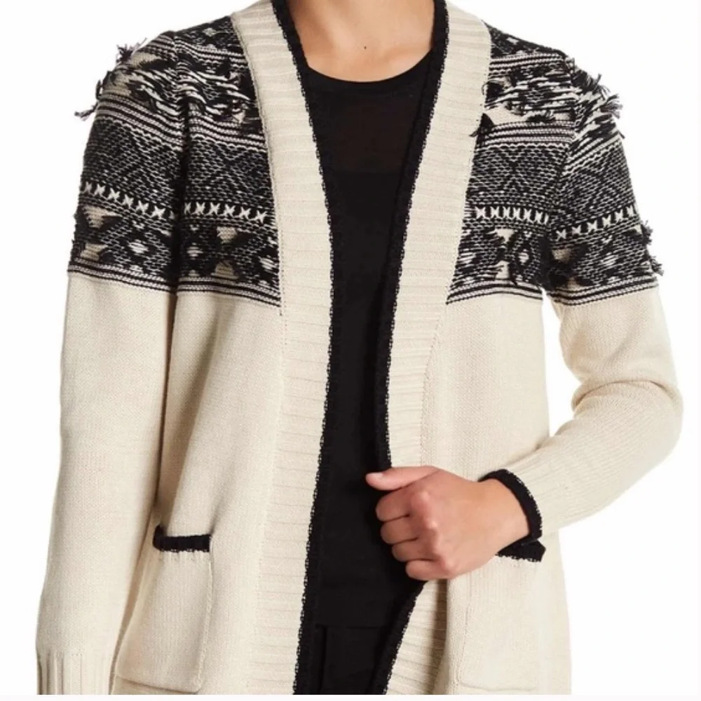 Chaser Contrast Stitch Cardigan Sweater Cream Black XS